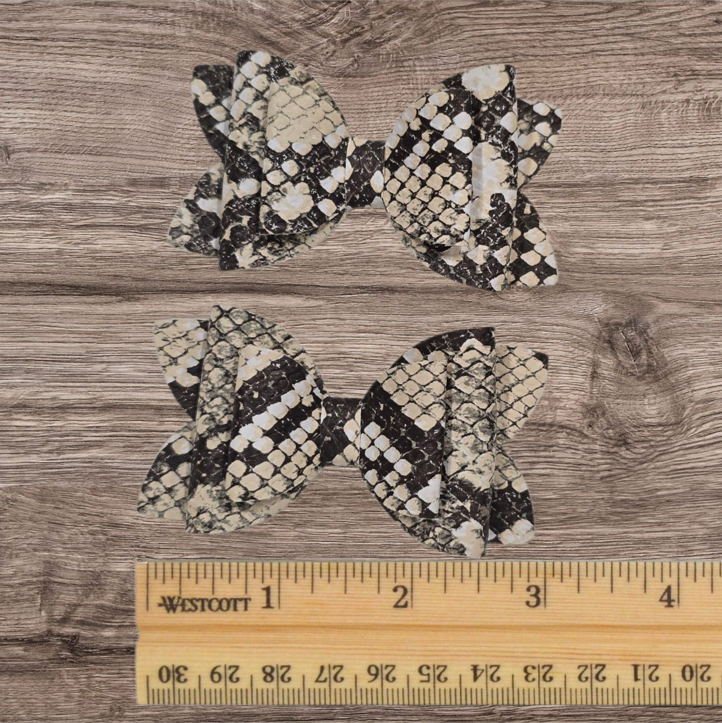 Small Baby Bow Alligator Hair Clip Piggies