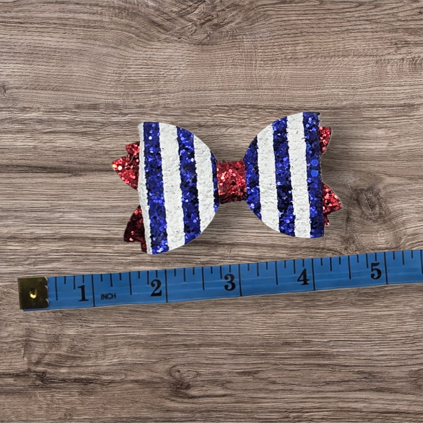 Scalloped Baby Bow Alligator Hair Clip