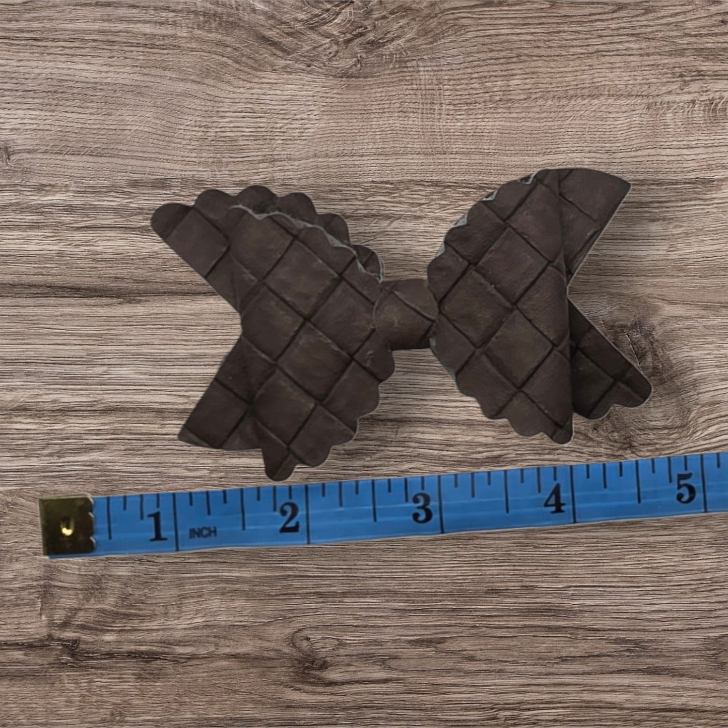 Scalloped Baby Bow Alligator Hair Clip