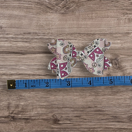 Scalloped Baby Bow Alligator Hair Clip