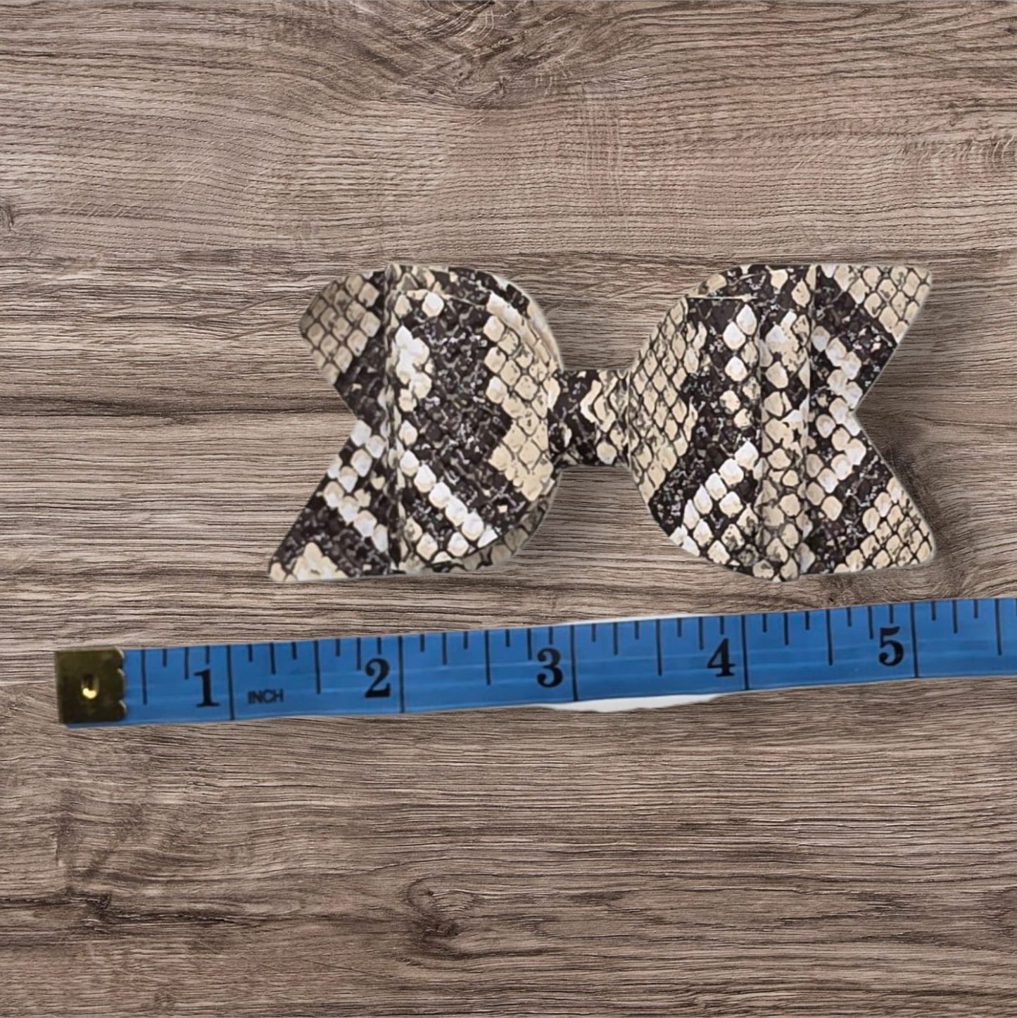 Medium Baby Bow Alligator Hair Clip