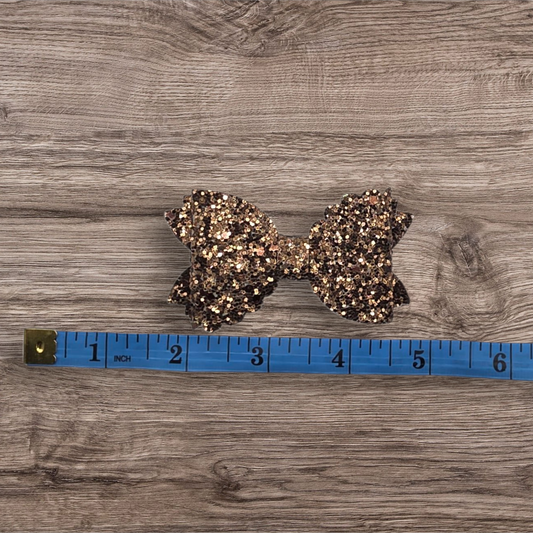 Scalloped Baby Bow Alligator Hair Clip