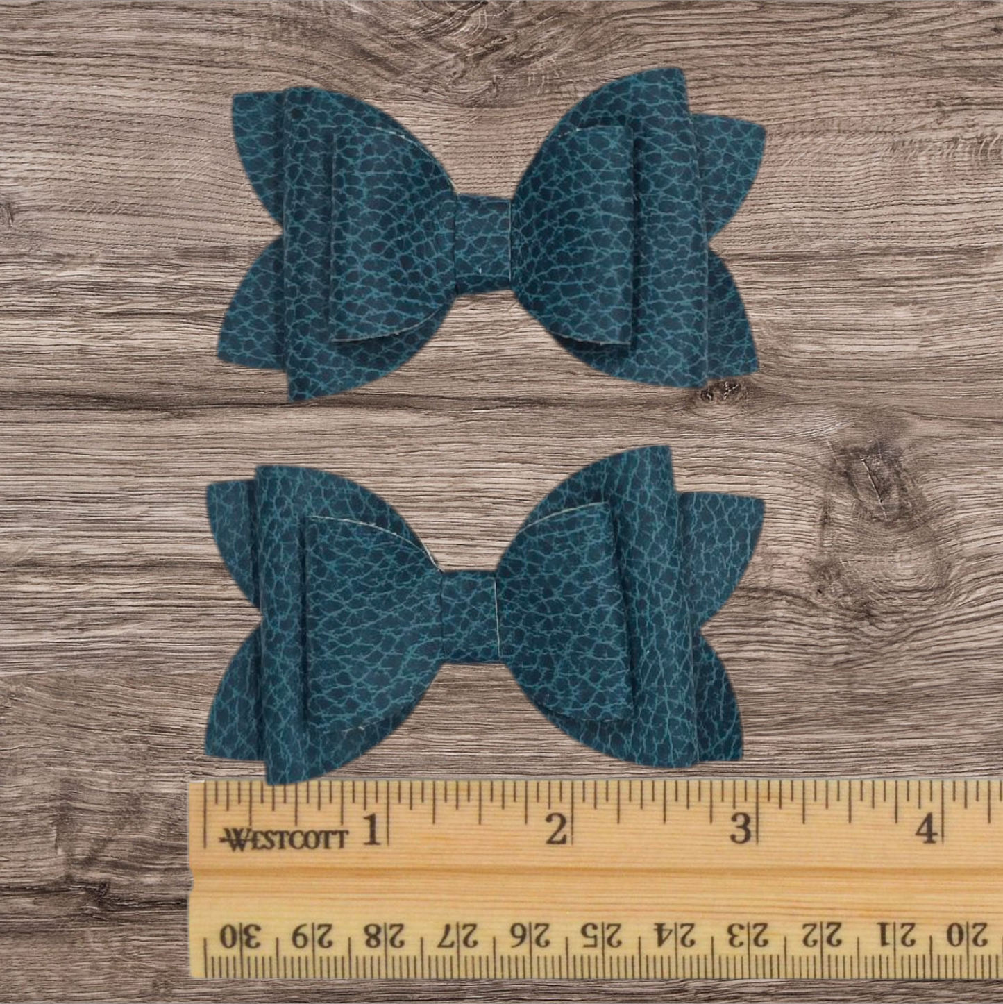 Small Baby Bow Alligator Hair Clip Piggies