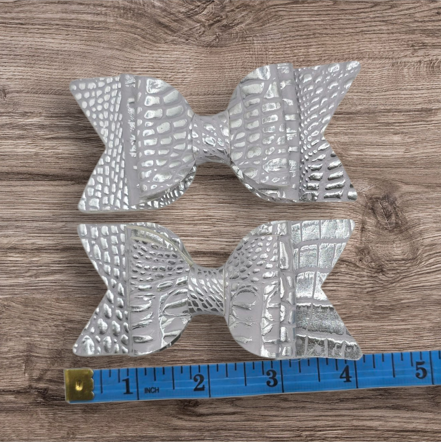 Medium Baby Bow Alligator Hair Clip Piggies